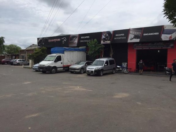 EDIFICIO COMERCIAL - Frente a COTO