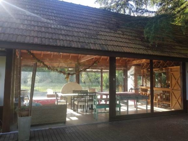 VENTA / ALQUILER ANUAL St THOMAS NORTE- HERMOSA CASA CON INCREIBLE PARQUE Y GRAN QUINCHO