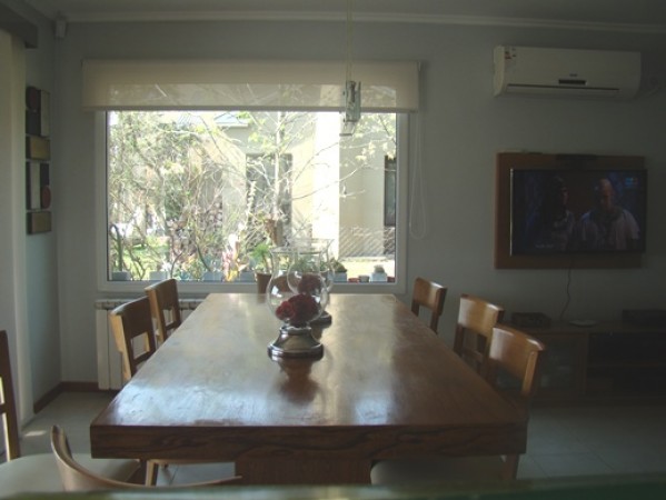OPORTUNIDAD EL ROCIO !!!!! Hermosa casa de dos plantas con piscina