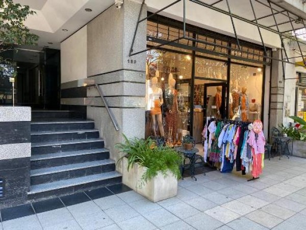 GRAN LOCAL A LA VENTA EN Avda. MALVINAS