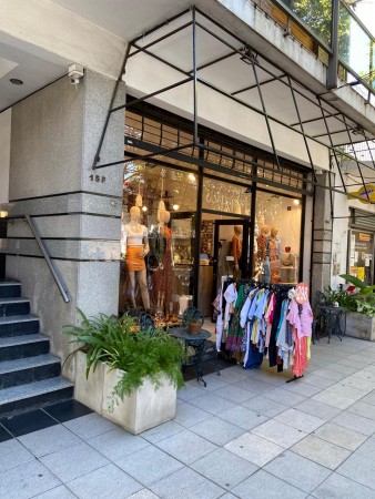 GRAN LOCAL A LA VENTA EN Avda. MALVINAS