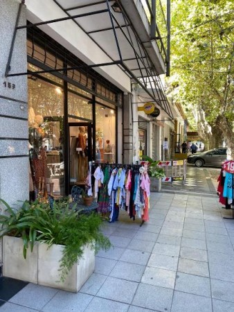 GRAN LOCAL A LA VENTA EN Avda. MALVINAS
