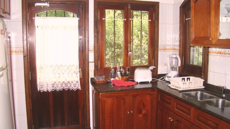 OPORTUNIDAD en EL OMBU - Gran parque al golf