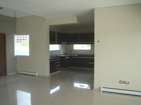 VENTA- BARRIO PRIVADO VALDEVEZ