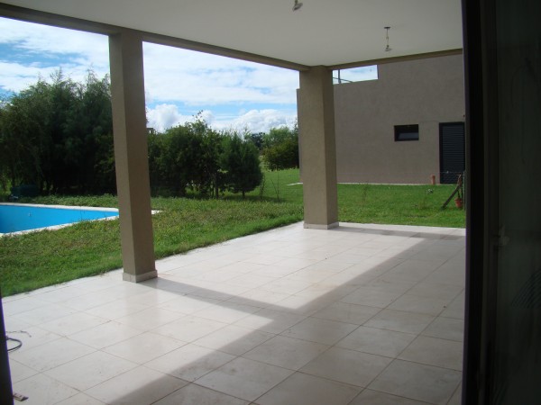 VENTA- BARRIO PRIVADO VALDEVEZ