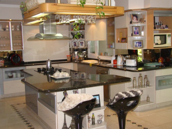 ST THOMAS SUR - EXCELENTE CONSTRUCCION 