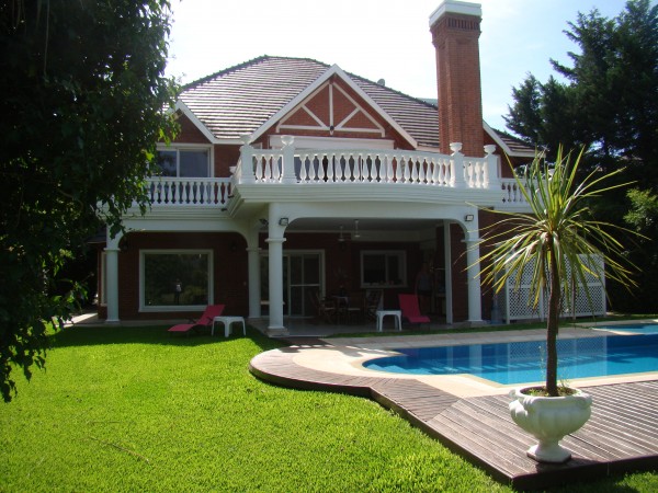 ST THOMAS SUR - EXCELENTE CONSTRUCCION 