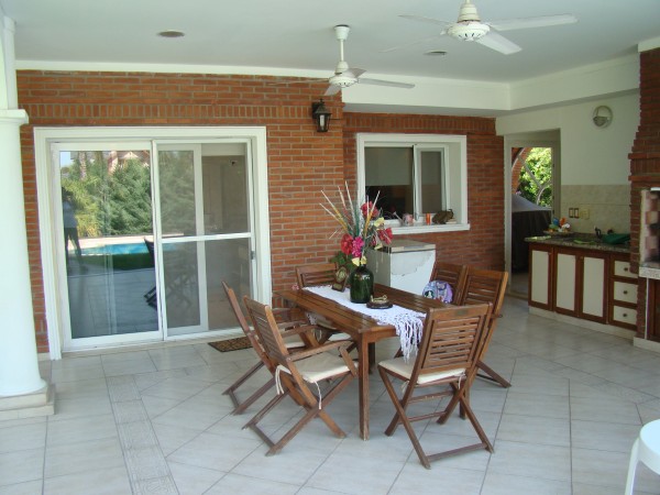 ST THOMAS SUR - EXCELENTE CONSTRUCCION 