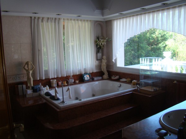 ST THOMAS SUR - EXCELENTE CONSTRUCCION 