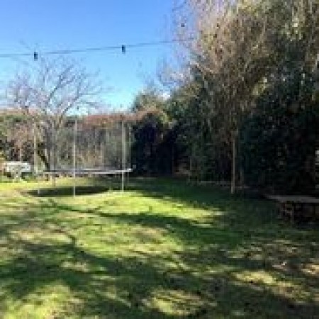 CAMPOS DE ECHEVERRIA - Casa en una Planta con gran parque y escritorio