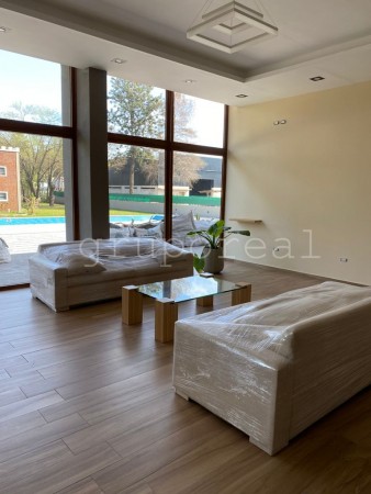 CANNING - Duplex 3 dormitorios con cochera y quincho