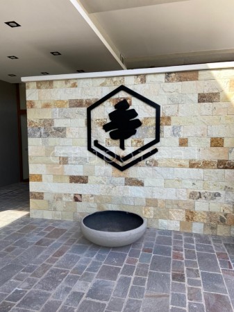 CANNING - Duplex 3 dormitorios con cochera y quincho
