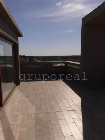 CANNING - Duplex 3 dormitorios con cochera y quincho