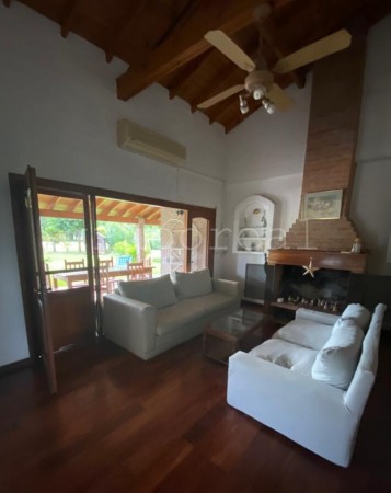 EL OMBU - Tres dormitorios en Planta Baja - Lote al golf