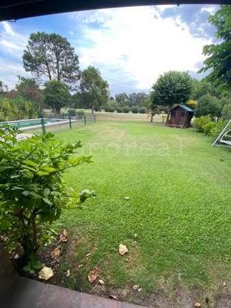 EL OMBU - Tres dormitorios en Planta Baja - Lote al golf