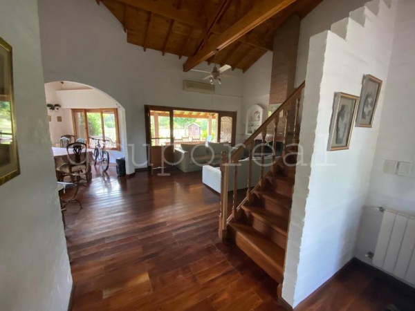 EL OMBU - Tres dormitorios en Planta Baja - Lote al golf