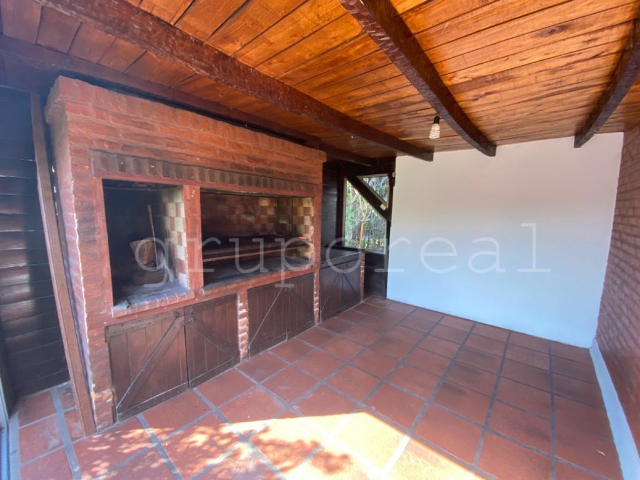 ECHEVERRIA DEL LAGO - Venta con renta