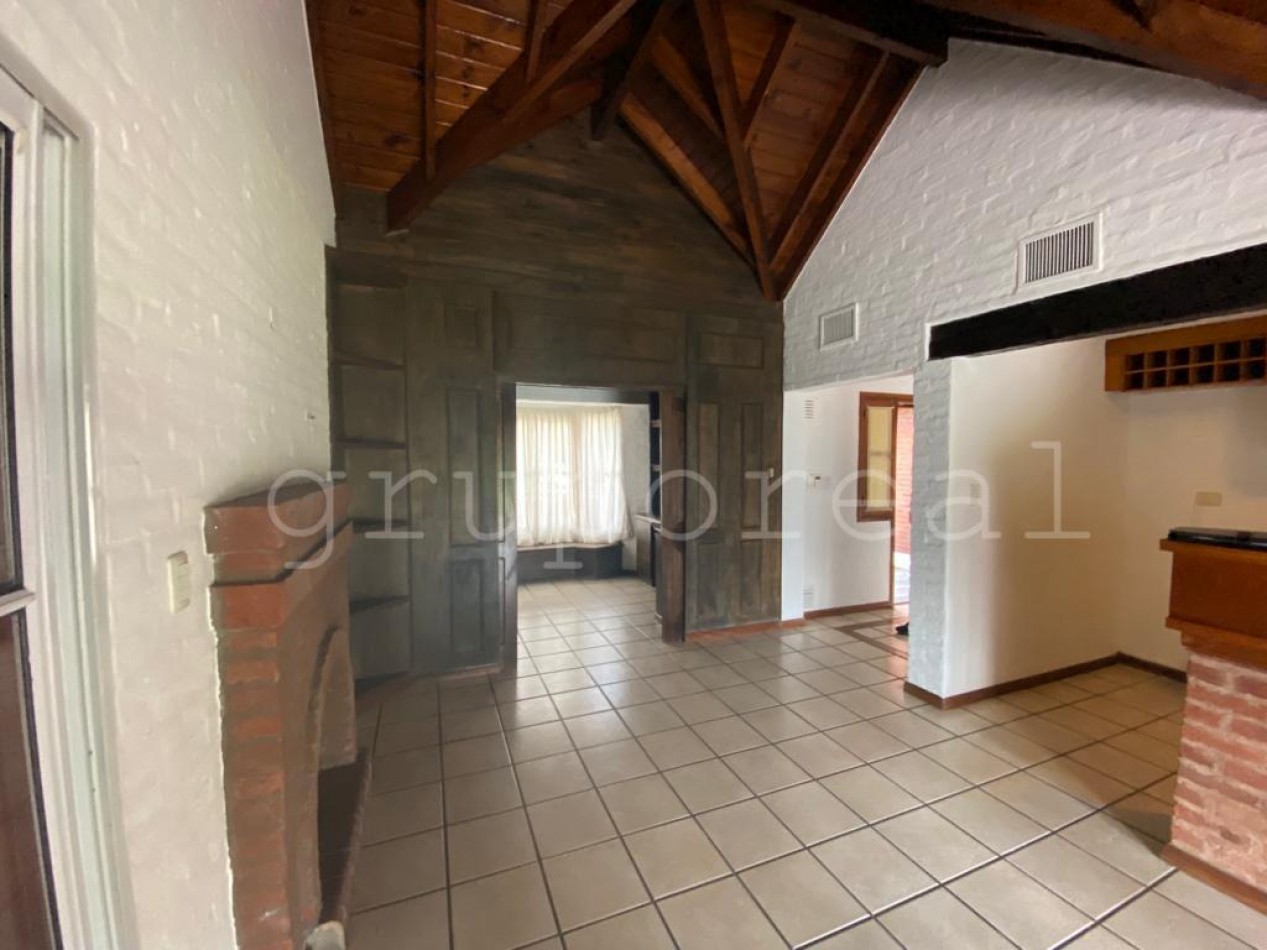 ECHEVERRIA DEL LAGO - Venta con renta