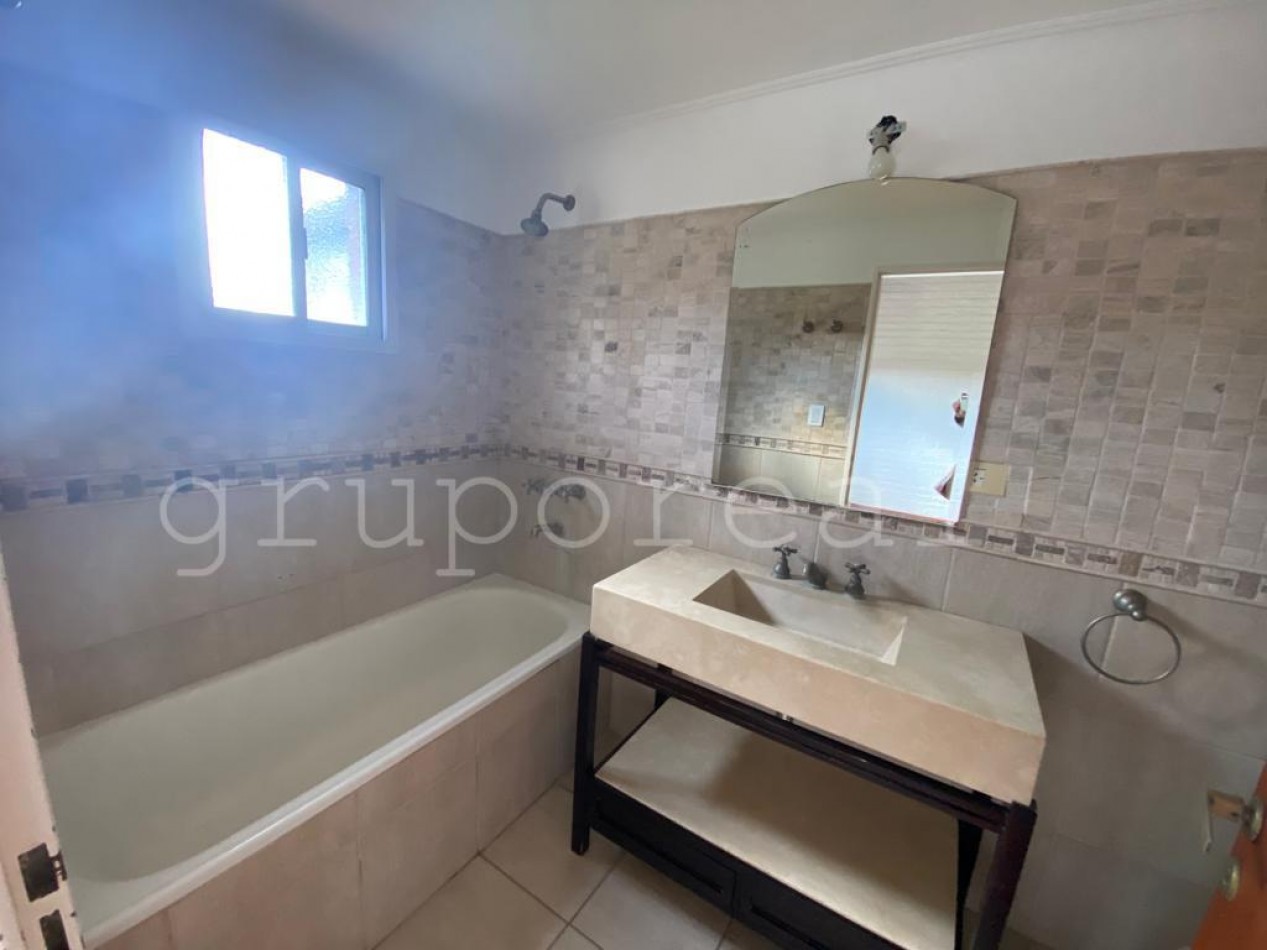 ECHEVERRIA DEL LAGO - Venta con renta