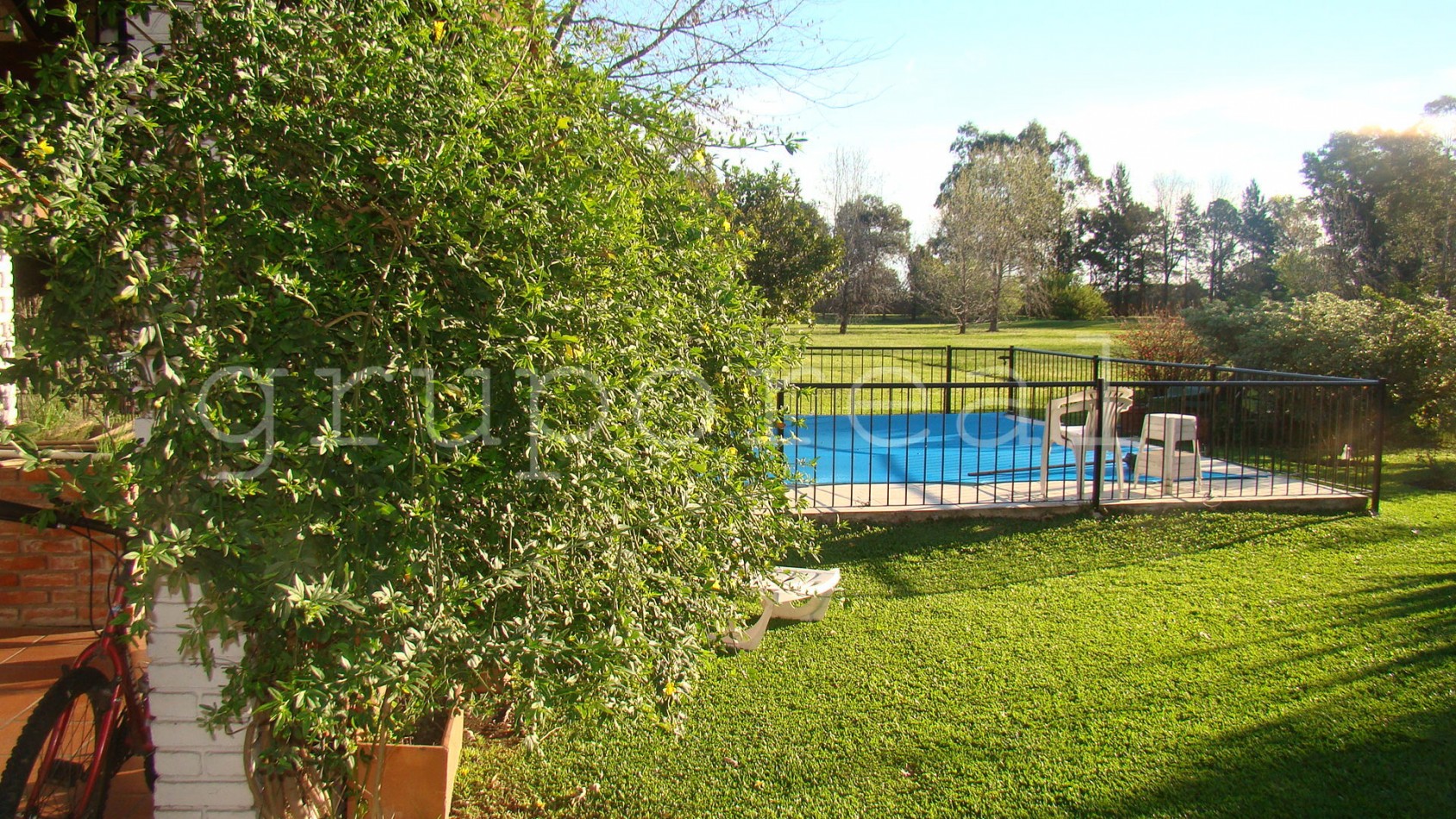 EL OMBU - Casa con lote al golf - Tres dormitorios + Escritorio