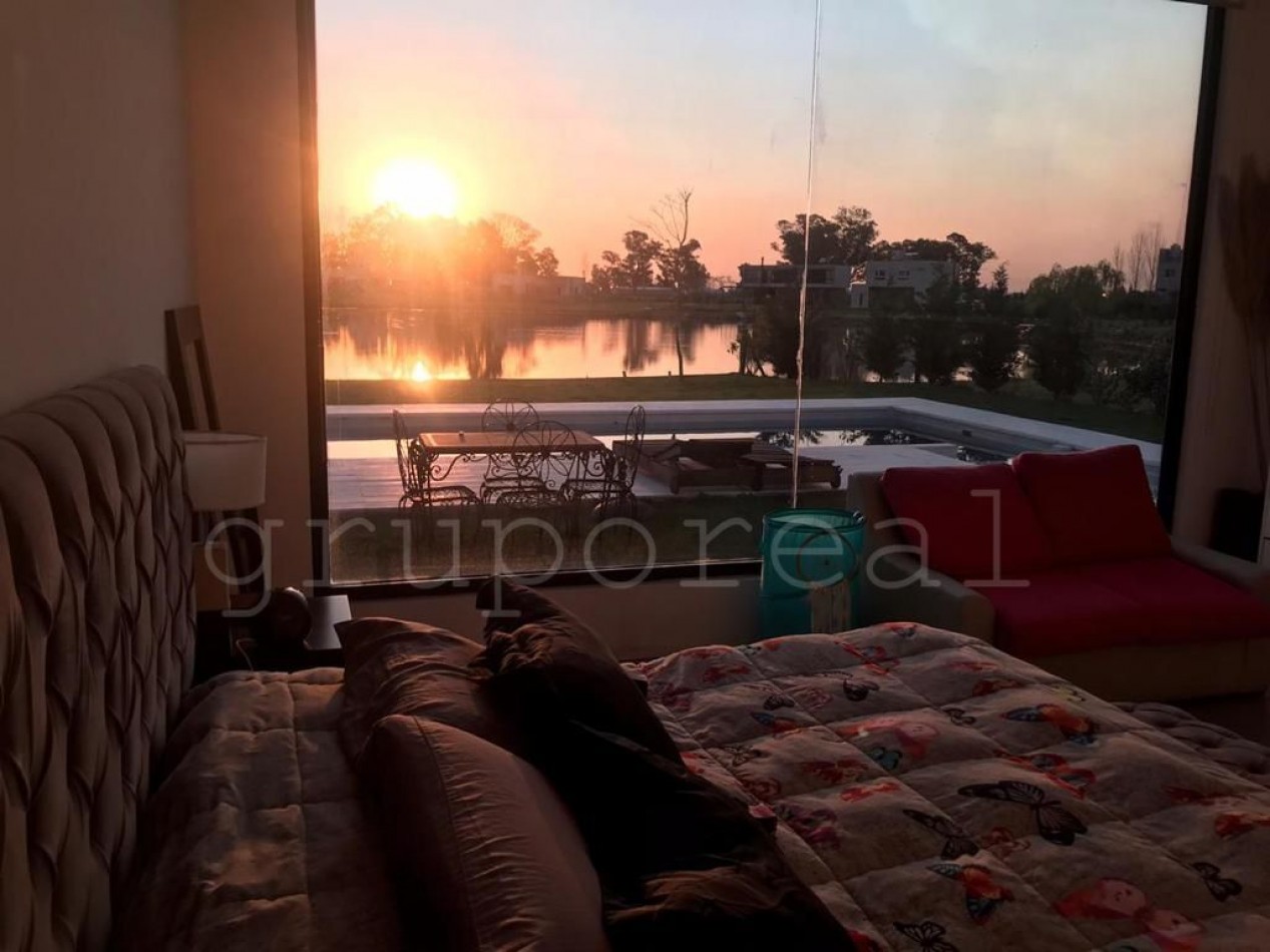 SANTO DOMINGO - Casa con fondo a la laguna