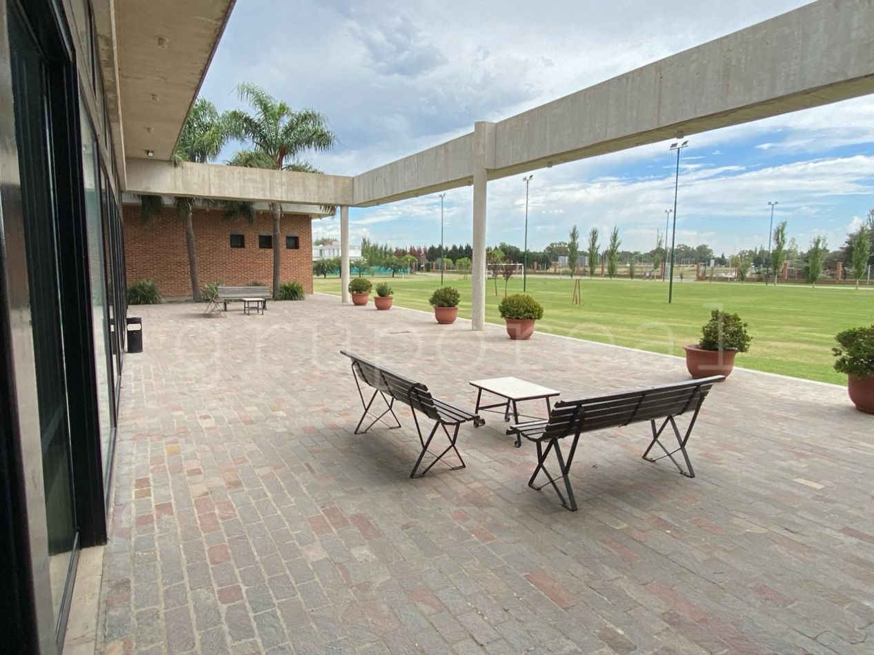 ALTOS DE VALDEVEZ - Departamento 2 amb. con cochera