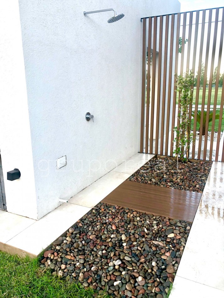 FINCAS DE SAN VICENTE GOLF - Propiedad en una planta . Gran parque y piscina