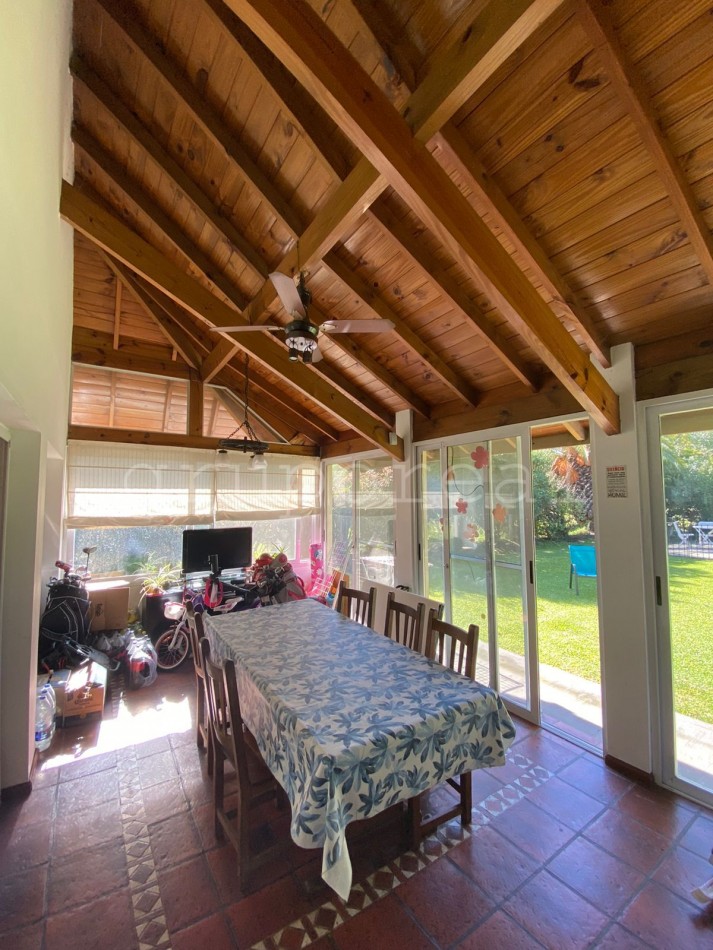 EL OMBU - Casa con dormitorios en Planta Baja - Hermoso parque