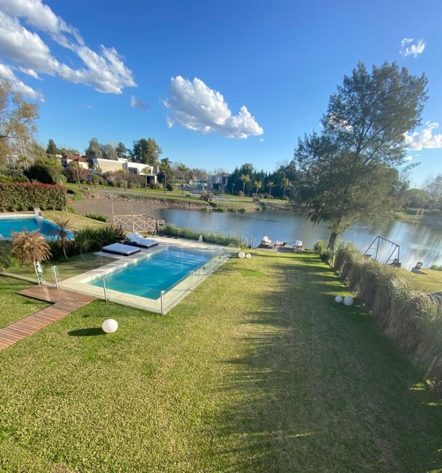 TERRALAGOS - Moderna residencia con fondo a la laguna