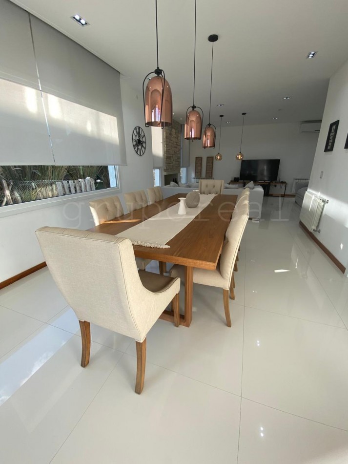TERRALAGOS - Moderna residencia con fondo a la laguna