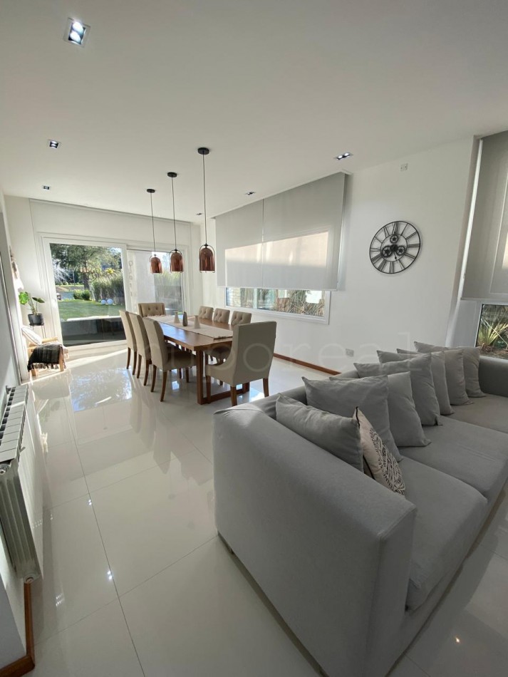 TERRALAGOS - Moderna residencia con fondo a la laguna