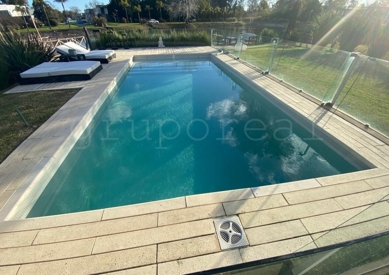 TERRALAGOS - Moderna residencia con fondo a la laguna