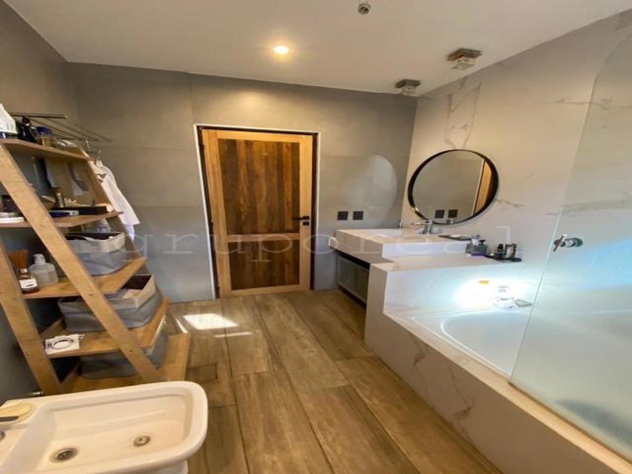 EL ROCIO VENTA- MODERNA CASA RECICLADA A NUEVO