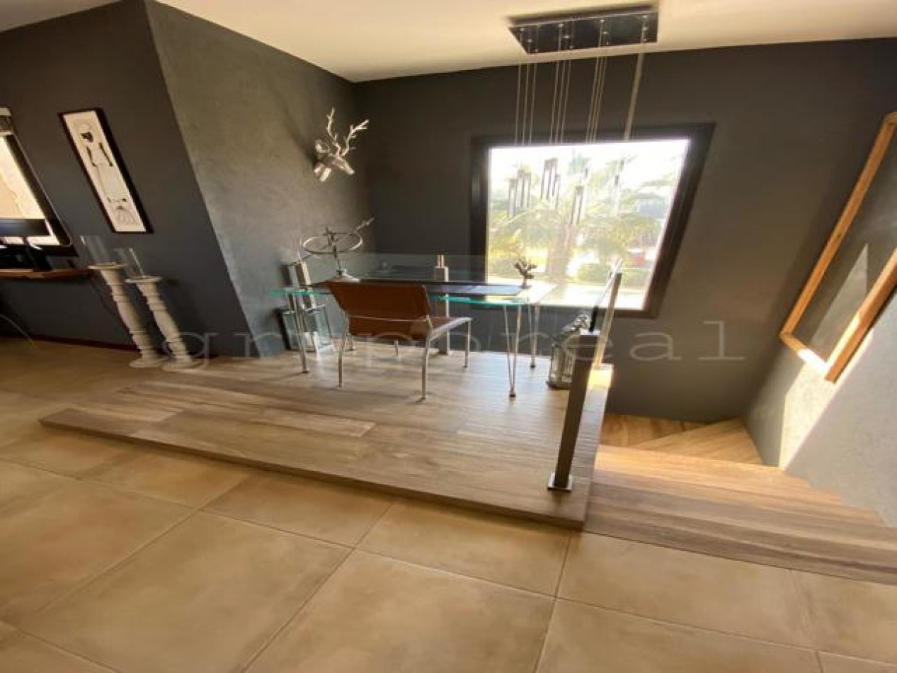 EL ROCIO VENTA- MODERNA CASA RECICLADA A NUEVO