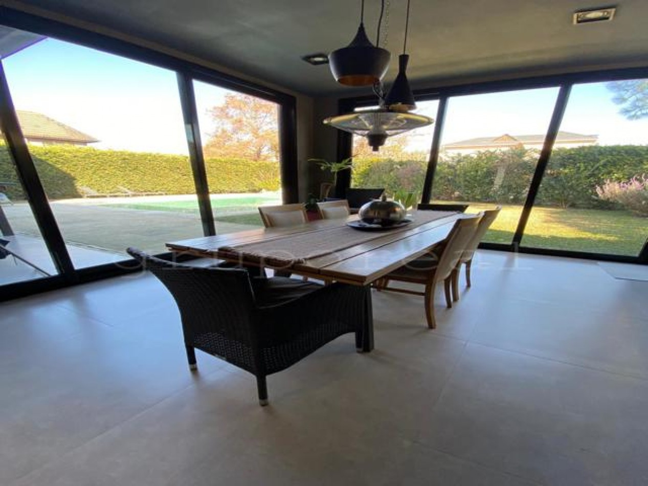 EL ROCIO VENTA- MODERNA CASA RECICLADA A NUEVO