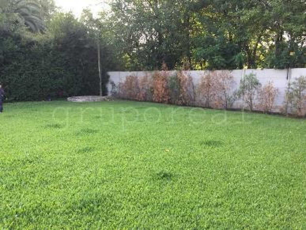 BARRIO LINKS - HERMOSA CASA EN UNA PLANTA - GRAN PARQUE Y PISCINA