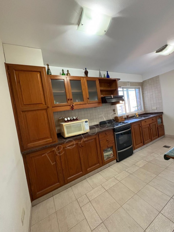 MONTE GRANDE - Departamento 2 dormitorios, balcon y cochera fija