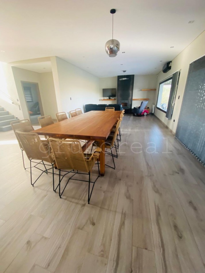 FINCAS DEL ALBA - Excelente propiedad con 4 dormitorios + escritorio + gimnasio/playroom