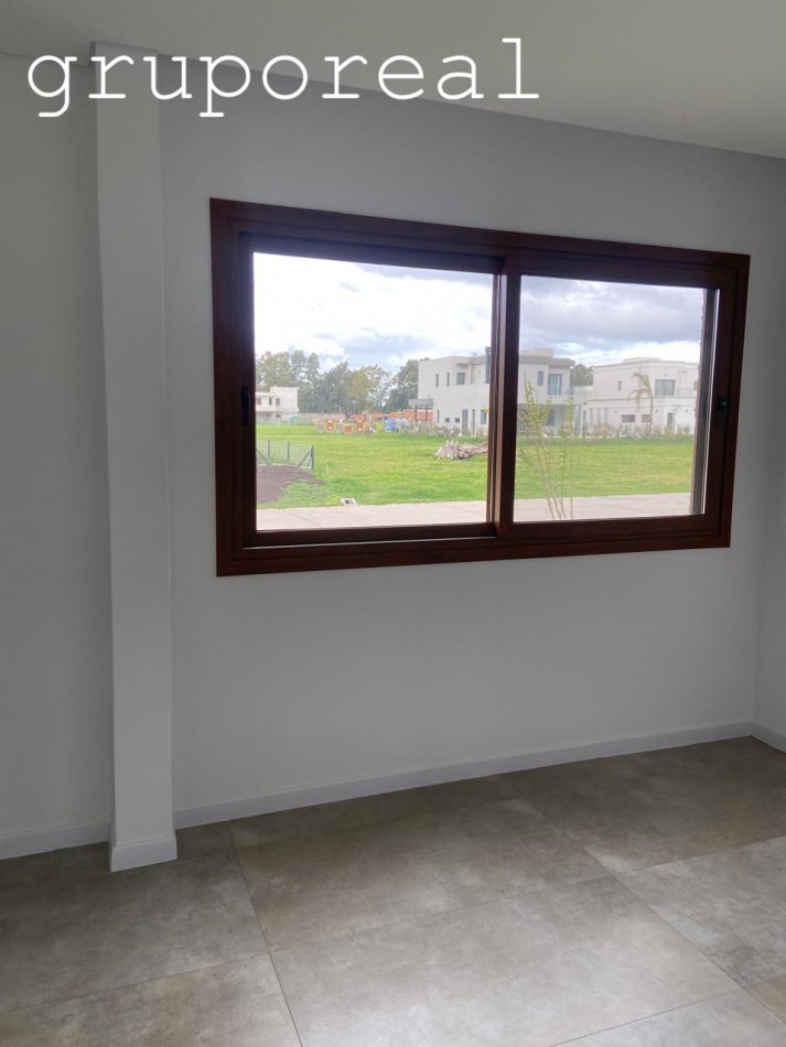 CANNING CHICO - Casa a estrenar con 3 suites + dormitorio en Planta Baja