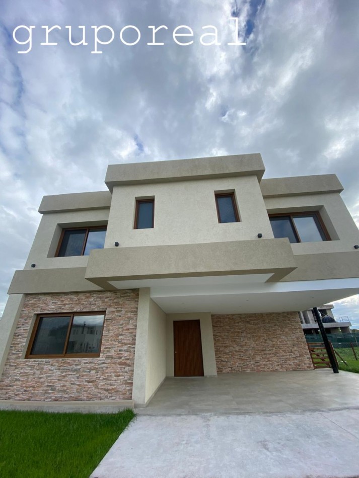 CANNING CHICO - Casa a estrenar con 3 suites + dormitorio en Planta Baja