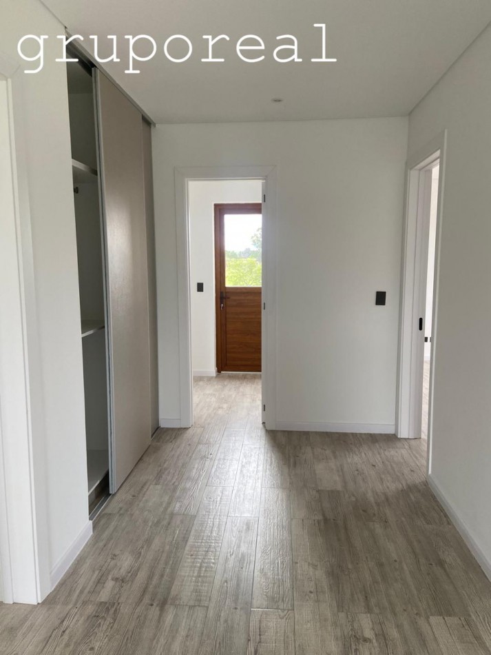 CANNING CHICO - Casa a estrenar con 3 suites + dormitorio en Planta Baja