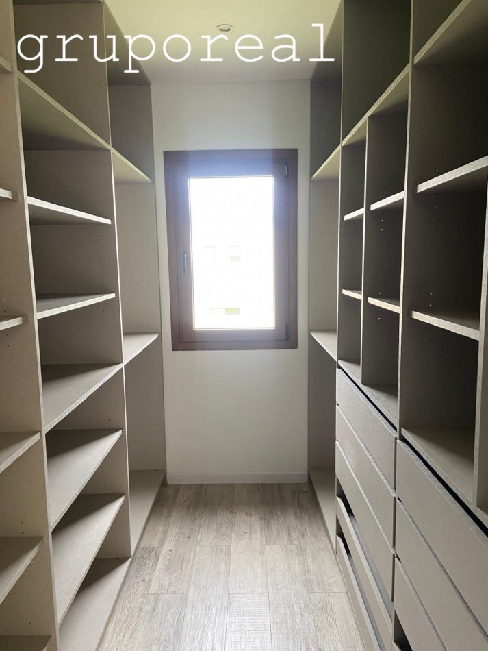 CANNING CHICO - Casa a estrenar con 3 suites + dormitorio en Planta Baja