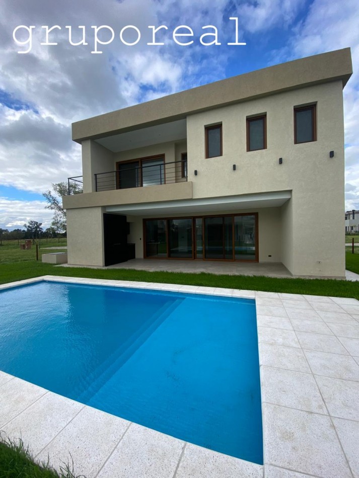 CANNING CHICO - Casa a estrenar con 3 suites + dormitorio en Planta Baja