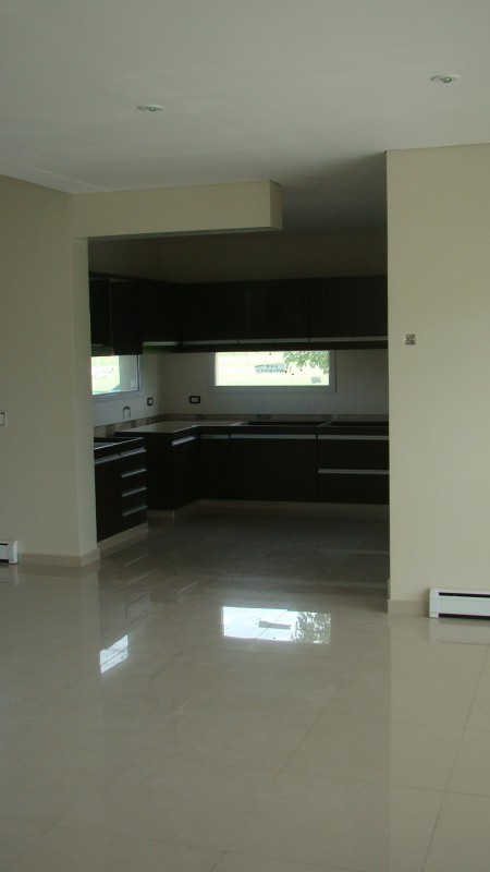VENTA- BARRIO PRIVADO VALDEVEZ