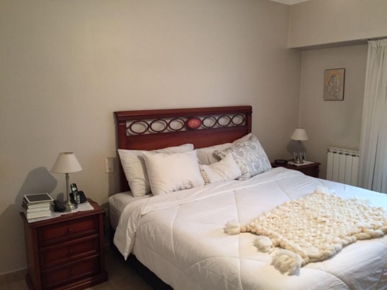CASA QUINTA BARRIO EL TREBOL - EXCELENTE PROPIEDAD - MUY BUENA UBICACIÓN