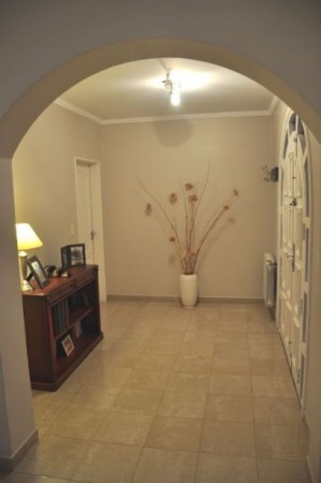 CASA QUINTA BARRIO EL TREBOL - EXCELENTE PROPIEDAD - MUY BUENA UBICACIÓN