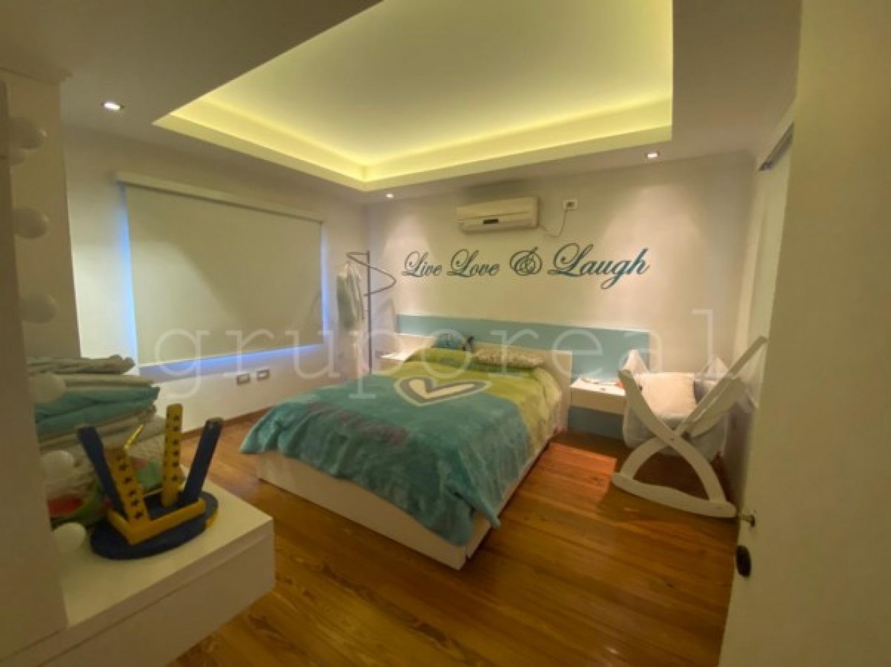 EL ROCIO - Amplia casa sobre gran lote de 900 m2