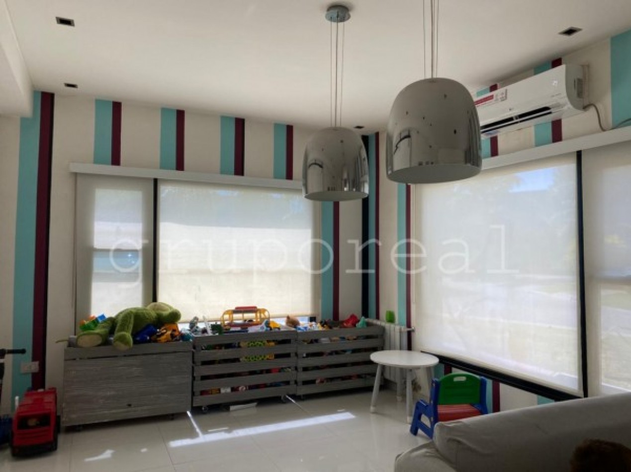 EL ROCIO - Amplia casa sobre gran lote de 900 m2