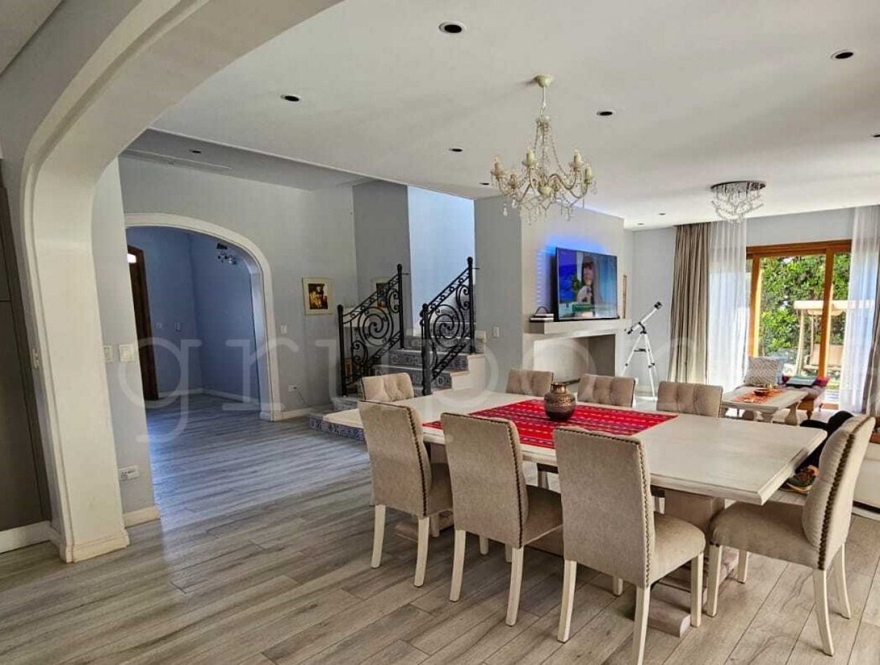 TERRALAGOS- Residencia Estilo Toscano - Lote fondo al Bosque de Terralagos