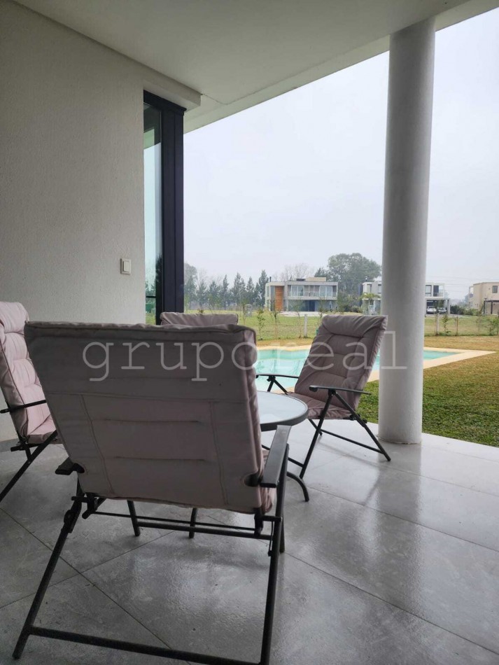 TERRALAGOS - Casa en venta Barrio Plaza con lote a espacio verde